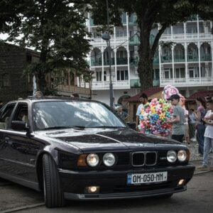 E34