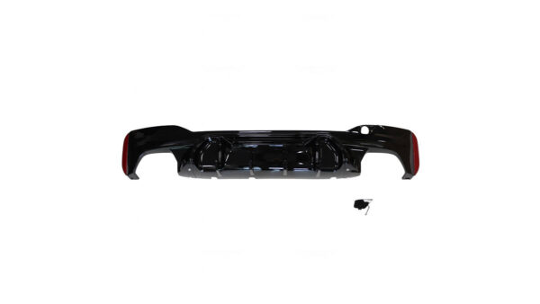 Difuusor BMW 5 G30 G31 tagumine läikiv must DAMAGED