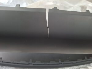 Bumper Volkswagen Scirocco III Front SRA Grill LED DRL
