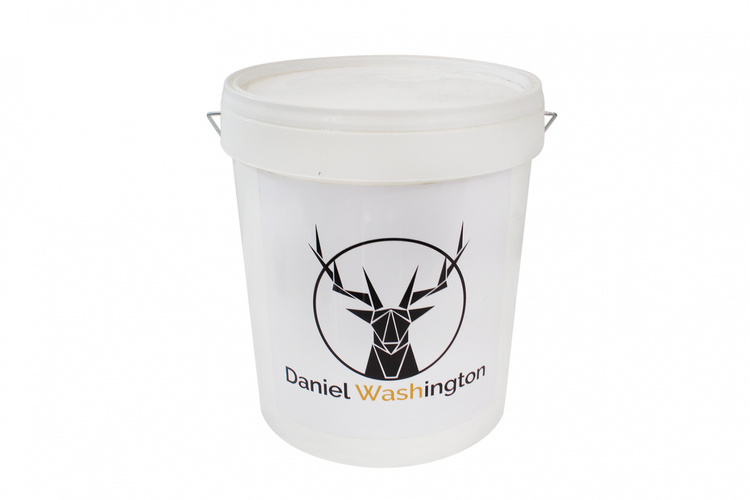 Daniel Washington Ämber valge