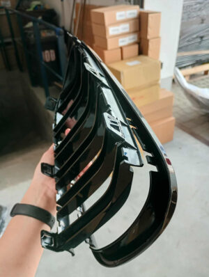 Sport Grille Dual Line läikiv must sobib BMW X3 (E83) Facelift 2006-2010 DAMAGE