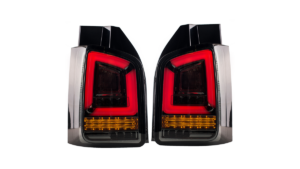 Tuled Volkswagen Transporter T5 tagumine Dynamic LED Smoked
