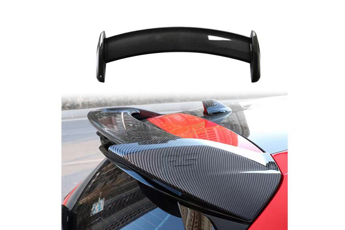 Spoiler Ford Focus III läikiv must