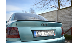 Spoiler Cap Audi A4 S4 B5 Läikiv must