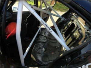 pol_pl_Rollbar-skrecana-pol-klatka-BMW-e36-coupe-compact-m3-Black-76183_2.jpg Polditav poolturvapuur BMW E36 Coupe Compact M3 must
