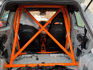 Polditav poolturvapuur Fiat 500 Abarth must