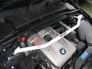 BMW 3 E90 325 /E92 Ultra-R Ultra-R eesmine ülemine Strutbar