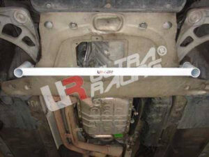 BMW 3-Series E46 325 328 320 UltraRacing eesmine alumine Tiebar