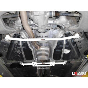 BMW 5 525 F10 10+ UltraRacing 2-punkti tagumine alumine Bar