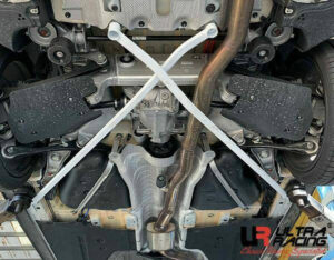 BMW 5 G30 530I 2.0T 2WD 17+ UltraRacing 4-punkti tagumine alumine Bar