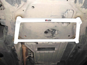 BMW X6 E71 08+ UltraRacing 4-punkti eesmine alumine Brace