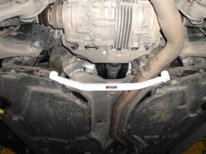 BMW X6 E71 3.0T 08+ UltraRacing 2-punkti tagumine alumine Tiebar