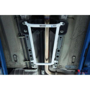 Ford Kuga 12+ UltraRacing 4-punkti mid alumine Brace 2879