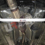 Honda Accord 03-08 2D/4D 2.4 UltraRacing eesmine alumine Bar