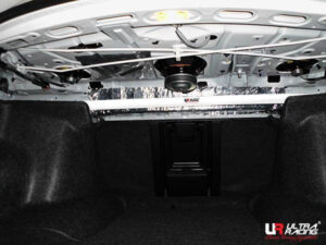 Honda Accord 08+ 2.0/2.4 UltraRacing 2P tagumine ülemine Strutbar