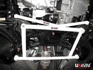 Honda BR-V DG1 1.5 2WD 16-21 UltraRacing 2-punkti eesmine alumine Tiebar