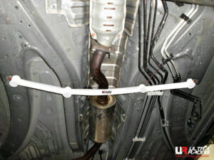 Honda BR-V DG1 1.5 2WD 16-21 UltraRacing 4-punkti mid alumine Brace