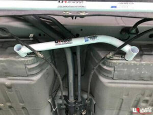 Honda City GM2 1.5 2WD 08-14 UltraRacing 2-punkti tagumine alumine Bar