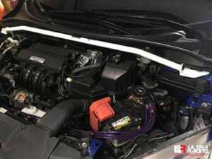Honda City GM6 1.5 2WD LHD 14+ UltraRacing 2-punkti eesmine ülemine Strutbar