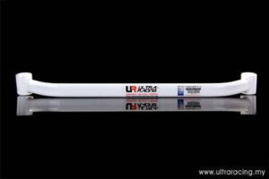 Hyundai Avante 08+ UltraRacing 2-punkti tagumine alumine Tiebar