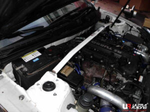 Hyundai Genesis Sedan 12+ Ultra-R 2P eesmine ülemine Strutbar