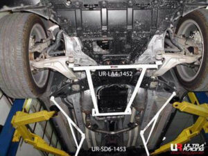 pol_pl_Rozporka-Infiniti-FX-09-4WD-Ultra-R-4-punktowa-przednia-dolna-H-Brace-1452-206684_1.jpg Infiniti FX 09+ 4WD Ultra-R 4-punkti eesmine alumine H-Brace 1452