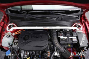Kia Cerato K3 BD 1.6T 2WD 18+ UltraRacing 2-punkti eesmine ülemine Strutbar
