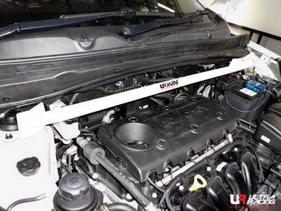 Kia Sportage 10+ 2.0 UltraRacing eesmine ülemine Strutbar 1730