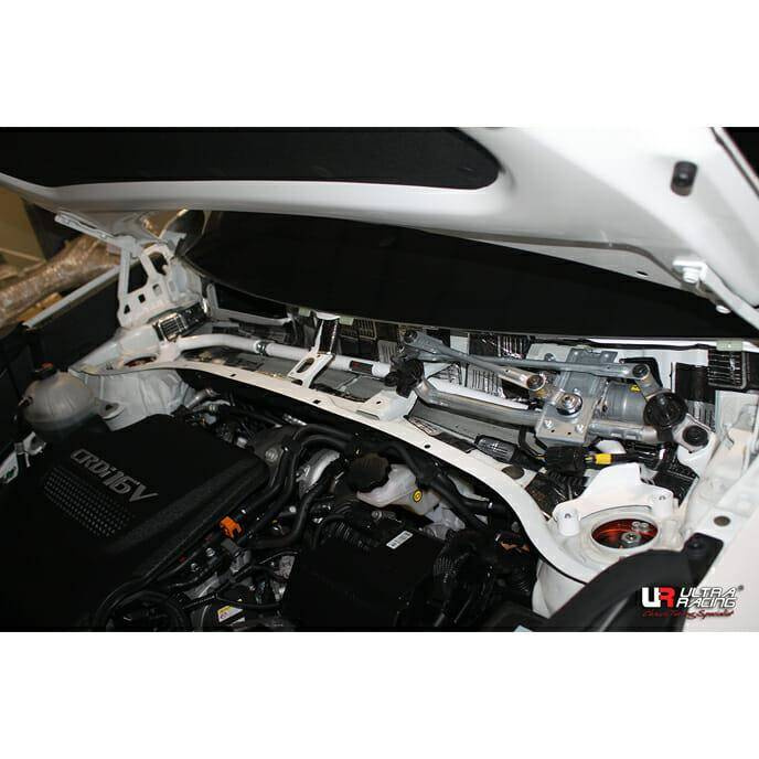 Kia Sportage 10+ UltraRacing Adj. eesmine Strut bar