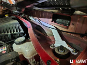 MG ZS SUV 1.5 2WD Thailand Assembly 17+ UltraRacing 2-punkti eesmine ülemine Strutbar