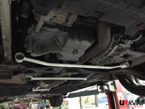 Unsupported UNICODE string Mercedes A250 / AMG 13+ W176 2WD UR 2P eesmine alumine Bar 2803