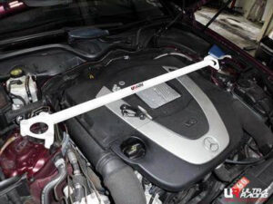 Mercedes CLS 350 W219 04-10 Ultra-R eesmine ülemine Strutbar