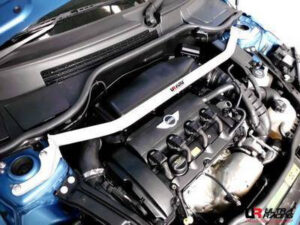 Mini Cooper S R56 06+ UltraRacing eesmine ülemine Strutbar 1715