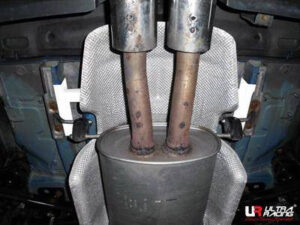 Mini Cooper S R56 06+ UltraRacing tagumine Torsion Bar 1718