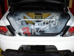 Mitsubishi EVO 7/8/9 UltraRacing 2-punkti tagumine ülemine Strutbar