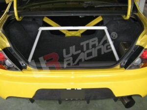 Mitsubishi EVO 7/8/9 UltraRacing tagumine 4-punkti Trunk Brace