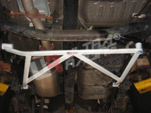 Mitsubishi Triton/L200 06+ Ultra-R 4-punkti tagumine L Brace 639