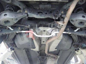 Nissan Murano 2WD 06+ UltraRacing tagumine stabilisaatorvarras 22mm