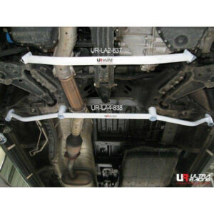 Nissan Serena C24 2.0 2WD 99-12 UltraRacing 2-punkti eesmine alumine Tiebar