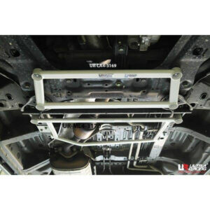 Nissan Serena C26 2.0 2WD 10-18 UltraRacing 4-punkti mid alumine Brace