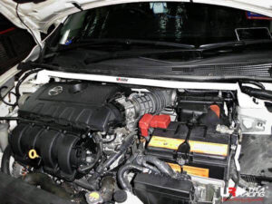 Nissan Sylphy B17 1.5 2WD 13+ UltraRacing 2-punkti eesmine ülemine Strutbar