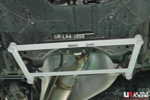 Peugeot Traveller MK3 2.0D 2WD 16+ UltraRacing 4-punkti eesmine alumine Brace