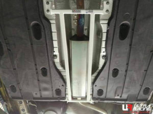Skoda Octavia MK3/TYP 5E 2.0TSI 2WD 12+ UltraRacing 4-punkti mid alumine Brace