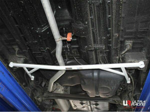 Ssangyong Tivoli 1.6/1.6D 2WD 15+ UltraRacing 4-punkti tagumine alumine Bar