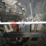 Suzuki Grand Vitara J20A UltraRacing eesmine alumine Tiebar