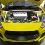 Suzuki Swift Sport A2L414 1.4 2WD 17+ UltraRacing 4-punkti eesmine ülemine Strutbar