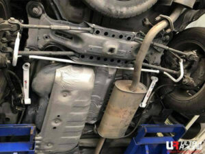 Strut bar TOYOTA HARRIER 2ND GEN XU30 2.4 2WD 2004-2009