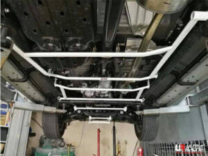 Strut bar TOYOTA HILUX REVO 8TH GEN AN120 2.4D 4WD 2015–