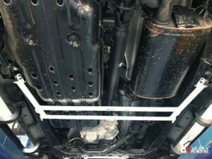 Toyota Fj Cruiser XJ10/GSJ10 4.0 V6 4WD 10-17 UltraRacing 4-punkti tagumine alumine Bar