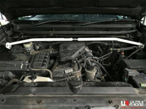 Toyota Land Cruiser Prado J150 2.7P 4WD 09+ UltraRacing 2-punkti eesmine ülemine Strutbar